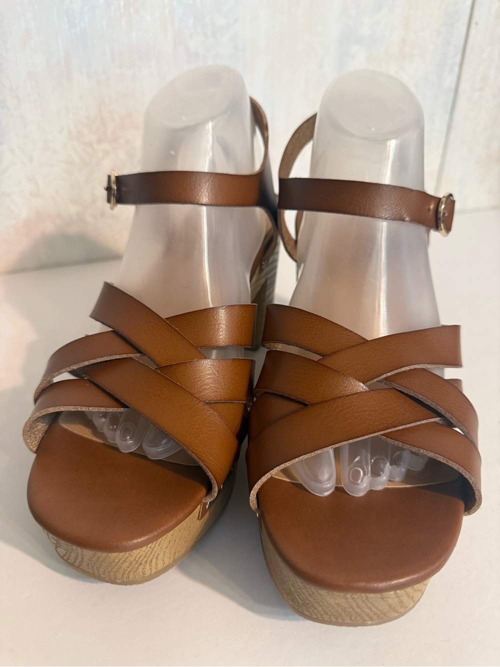 Old Navy Brown Crisscross Strappy Ankle Wood Look Wedge Sandals, Comfortable 10